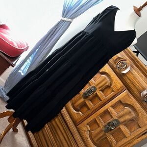 Elegant Black Sleeveless Dress